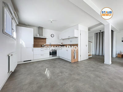 Maison - 80 m² - 5 pièces