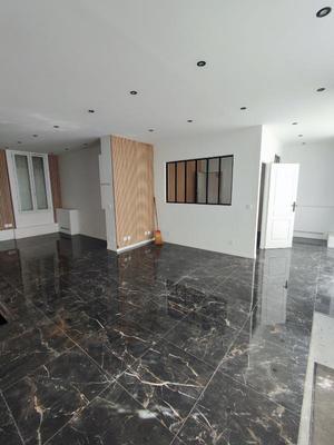 Immeuble - 160 m² - 9 pièces