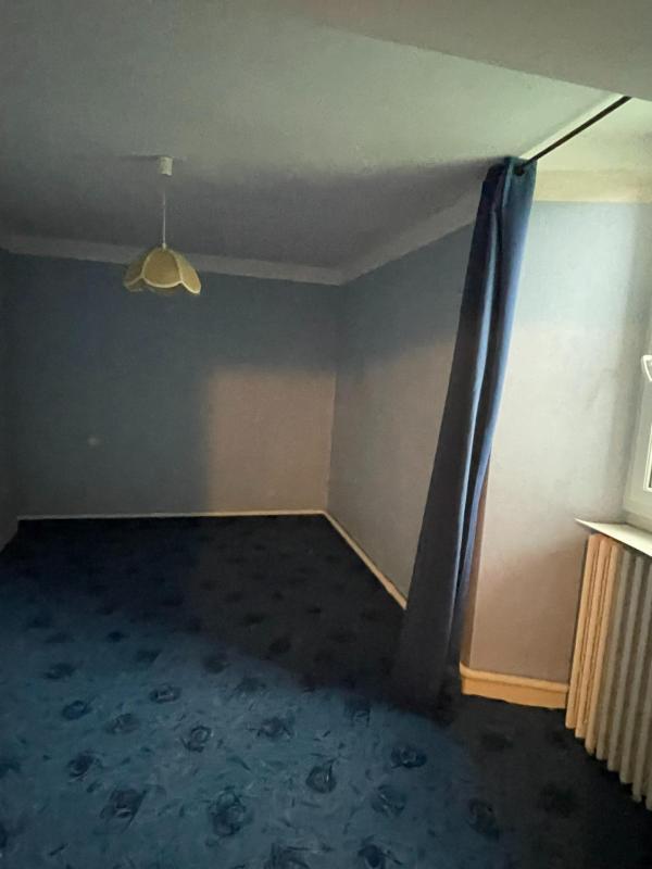 Maison - 200 m² - 7 pièces