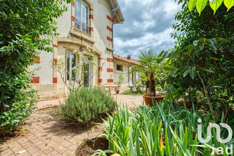 Maison - 160 m² - 5 pièces