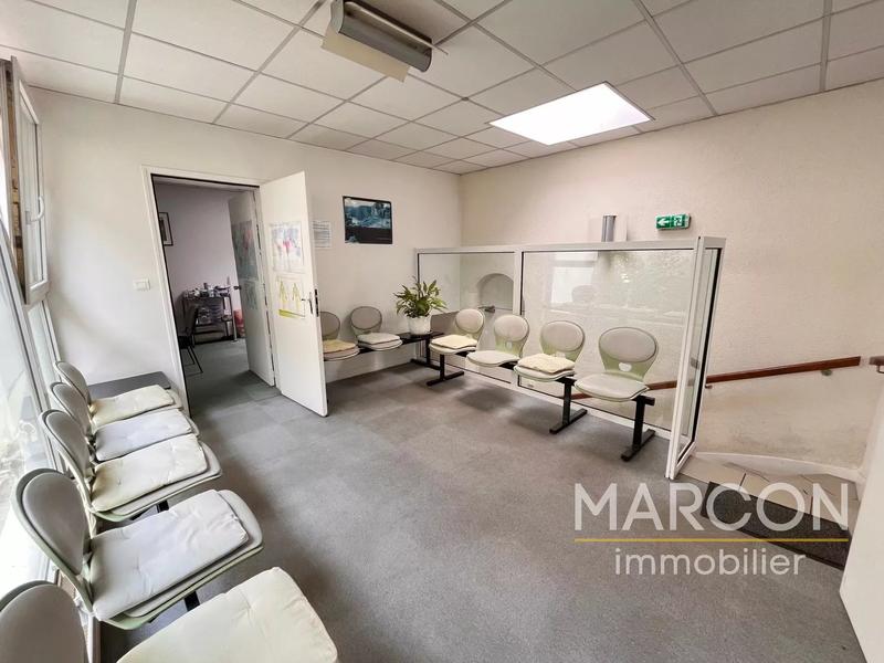 Local d'activités - 69 m² - 3 pièces