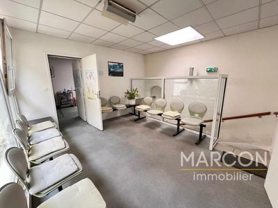 Local d'activités - 69 m² - 3 pièces