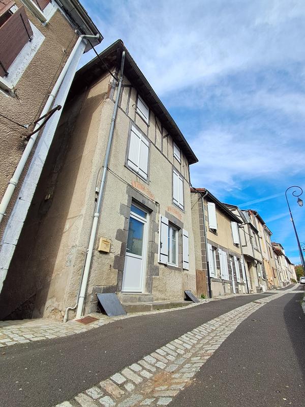 Maison - 86 m² - 5 pièces