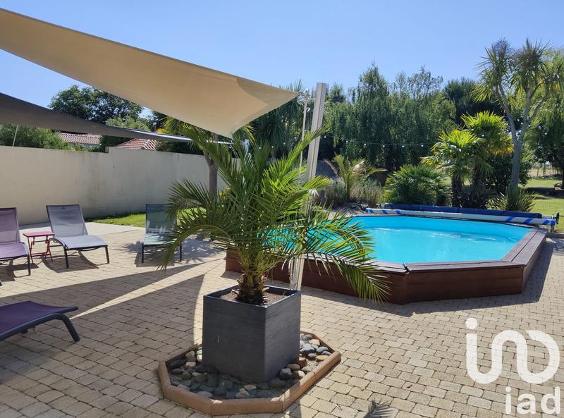 Maison - 200 m² - 8 pièces