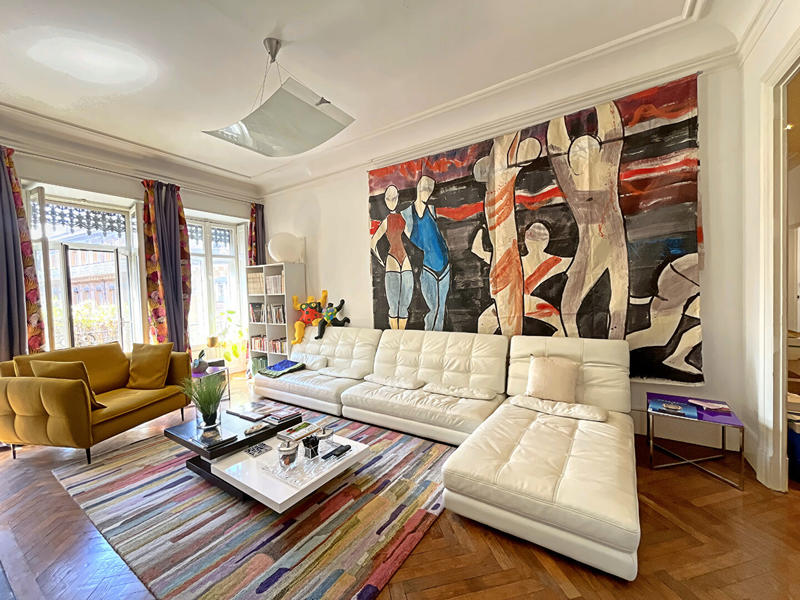 Appartement - 179 m² - 6 pièces