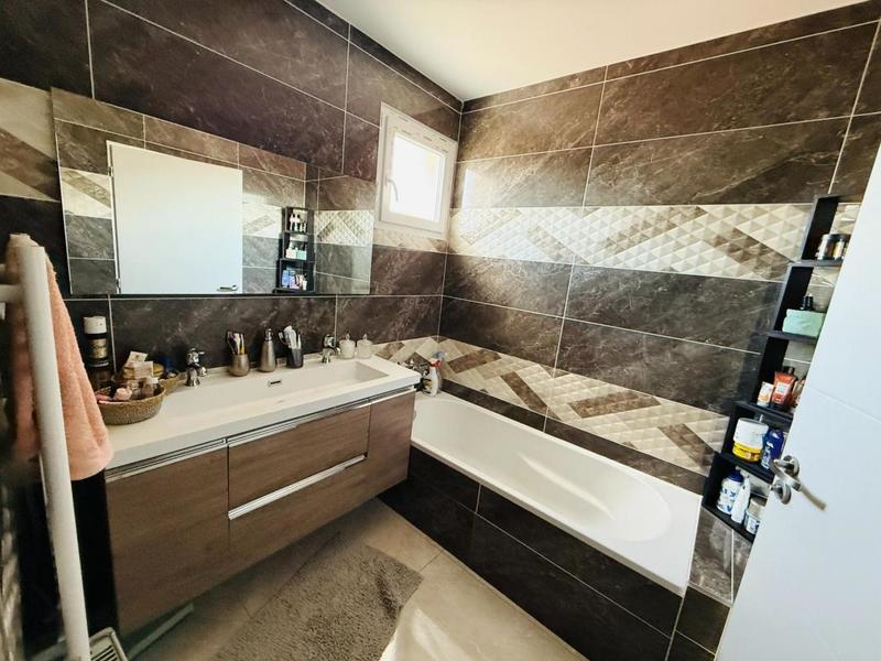 Villa - 123 m² - 5 pièces