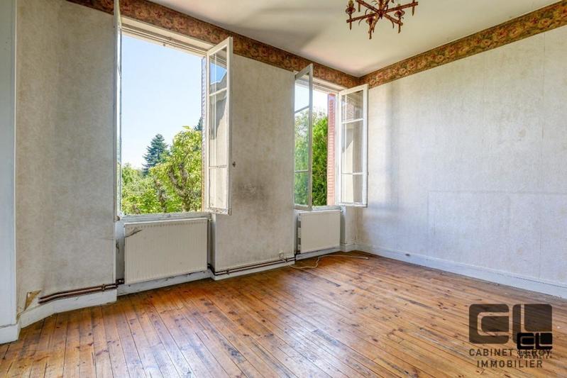 Maison - 251 m² - 7 pièces