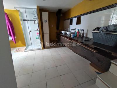 Maison ancienne - 167 m² - 7 pièces