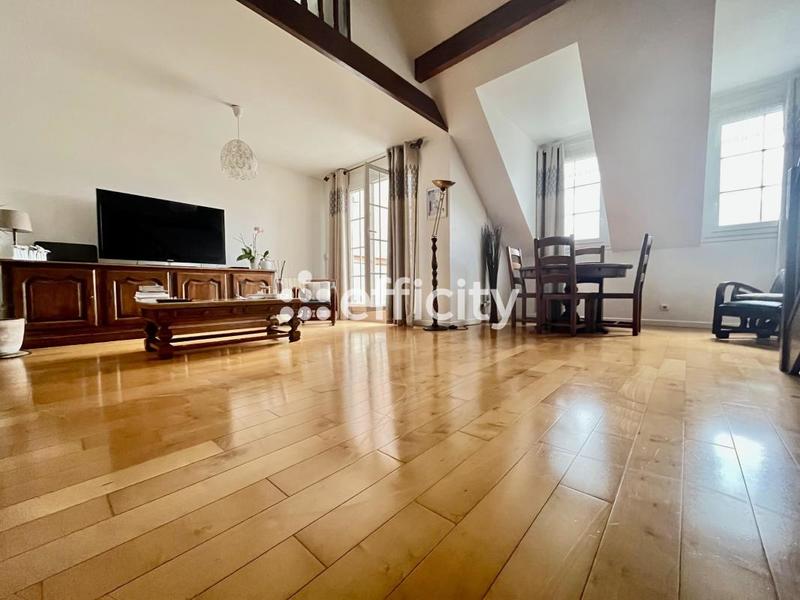 Appartement - 125 m² - 5 pièces