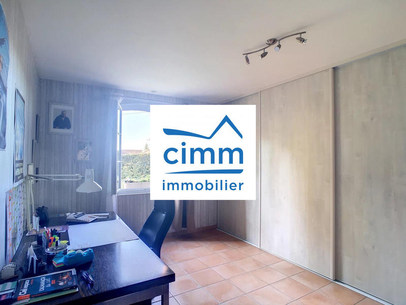 Maison - 365 m² - 15 pièces