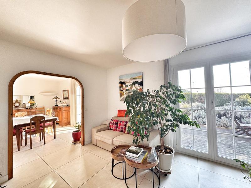 Maison - 200 m² - 5 pièces