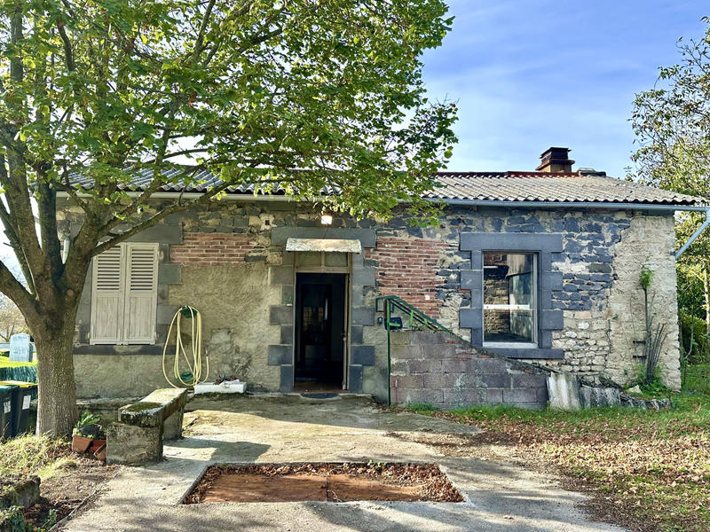 Propriété - 80 m² - 3 pièces