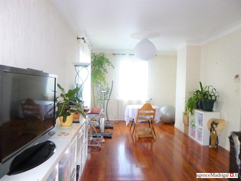 Maison - 110 m² - 6 pièces