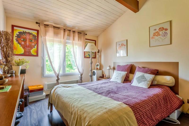 Maison - 200 m² - 8 pièces