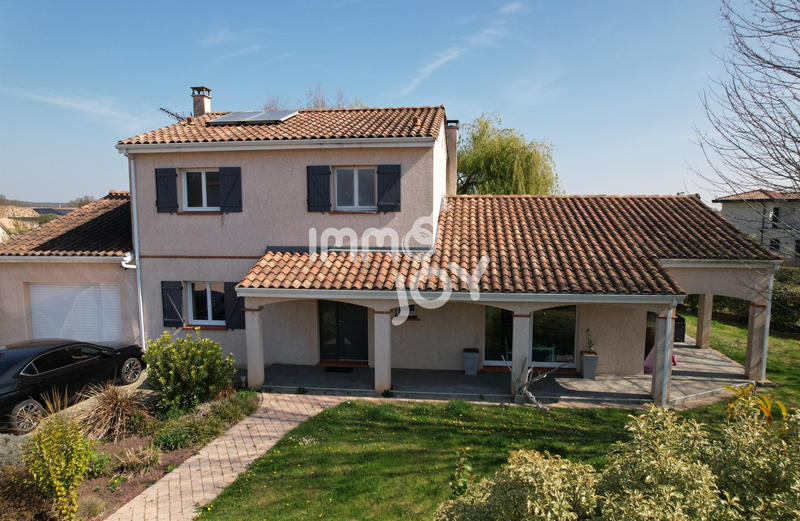 Maison - 156 m² - 6 pièces