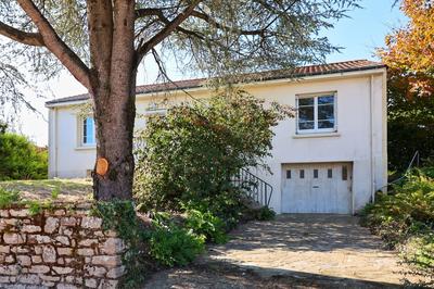 Maison - 92 m² - 5 pièces