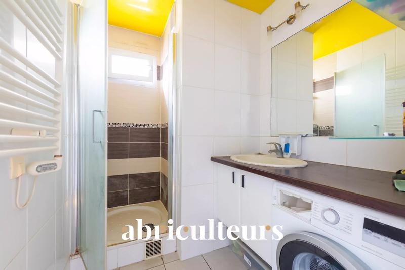 Appartement - 65 m² - 4 pièces