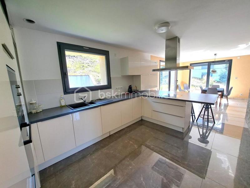 Maison - 155 m² - 6 pièces