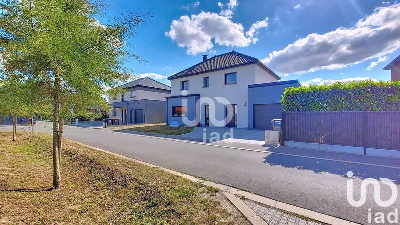 Maison - 141 m² - 5 pièces