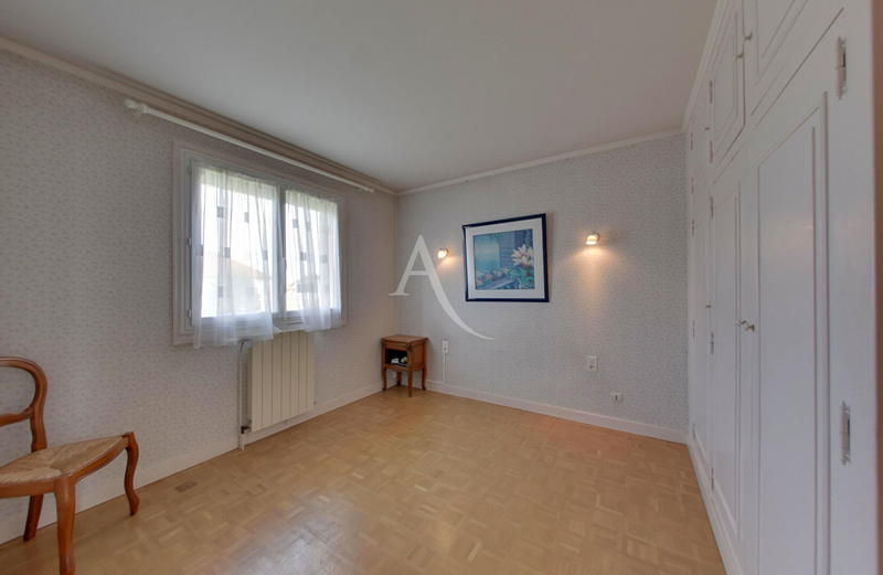 Maison - 122 m² - 5 pièces