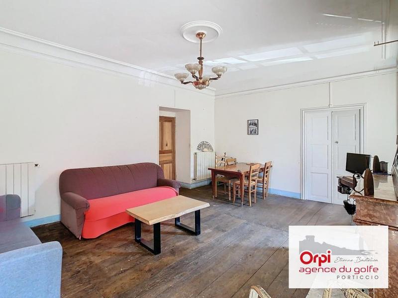 Maison de village - 220 m² - 4 pièces