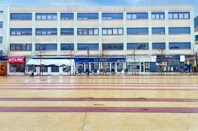 Immeuble - 1 700 m² - 45 pièces