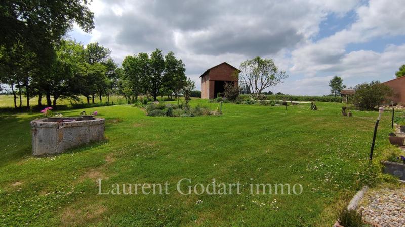 Maison - 342 m² - 14 pièces