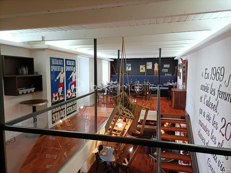 Immeuble - 310 m² - 12 pièces