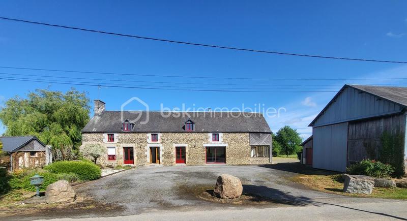 Maison de village - 220 m² - 6 pièces