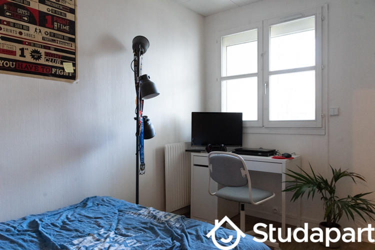 Chambre - 10 m² - 1 pièce