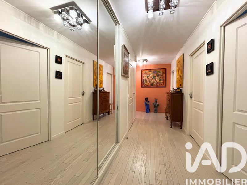 Appartement - 97 m² - 4 pièces
