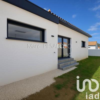 Maison - 99 m² - 4 pièces