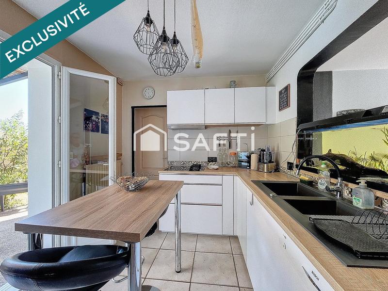 Maison - 95 m² - 5 pièces