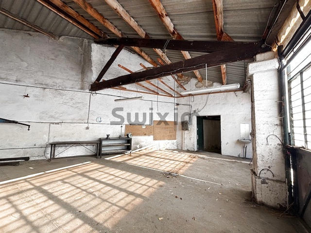 Local commercial - 92 m²