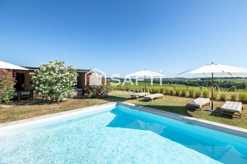 Maison - 450 m² - 6 pièces