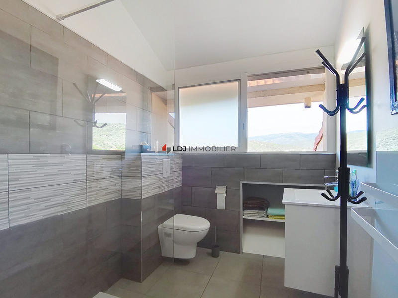 Maison - 196 m² - 5 pièces