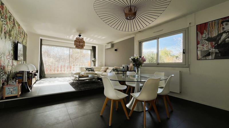 Appartement - 163 m² - 6 pièces