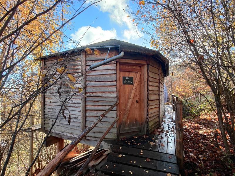 Maison - 400 m² - 8 pièces