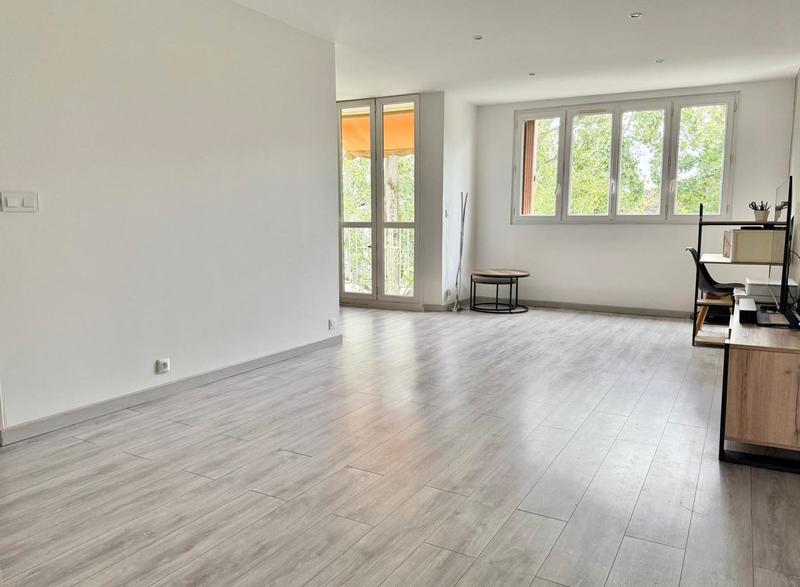 Appartement - 117 m² - 7 pièces