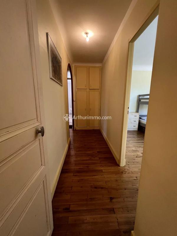 Maison - 259 m² - 7 pièces