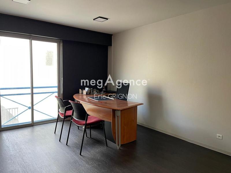 Local commercial - 117 m² - 6 pièces