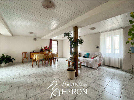 Maison - 160 m² - 5 pièces