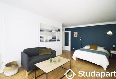 Chambre - 10 m² - 1 pièce