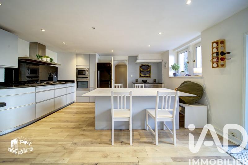 Maison de village - 205 m² - 8 pièces