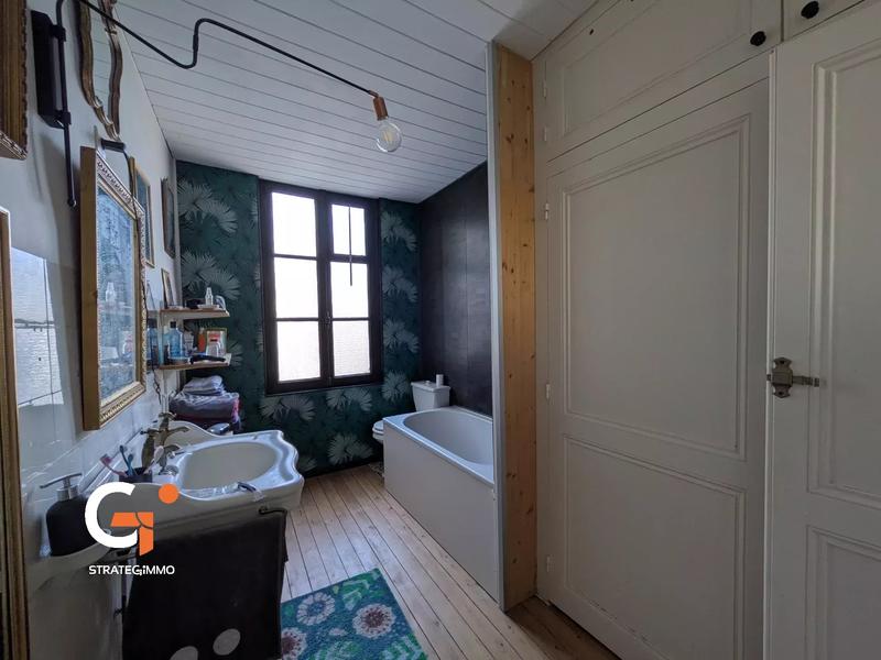 Maison - 100 m² - 6 pièces