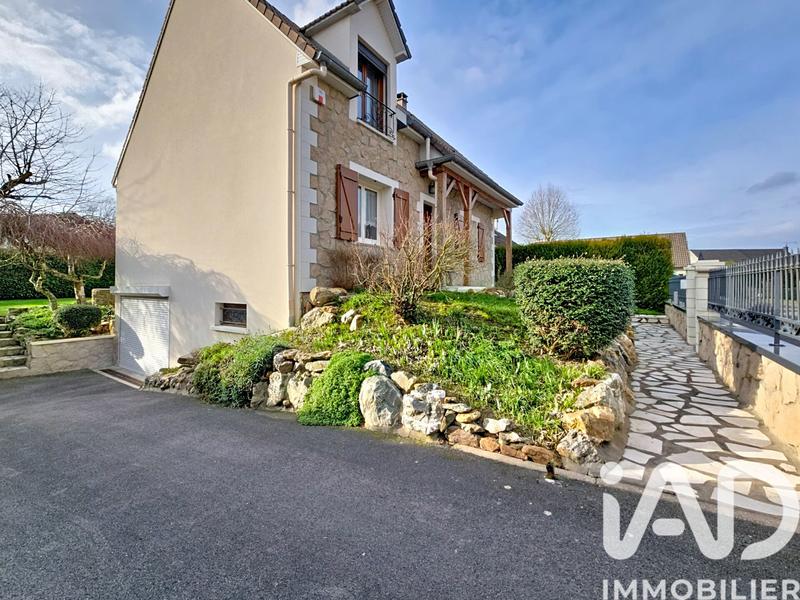 Maison - 127 m² - 5 pièces