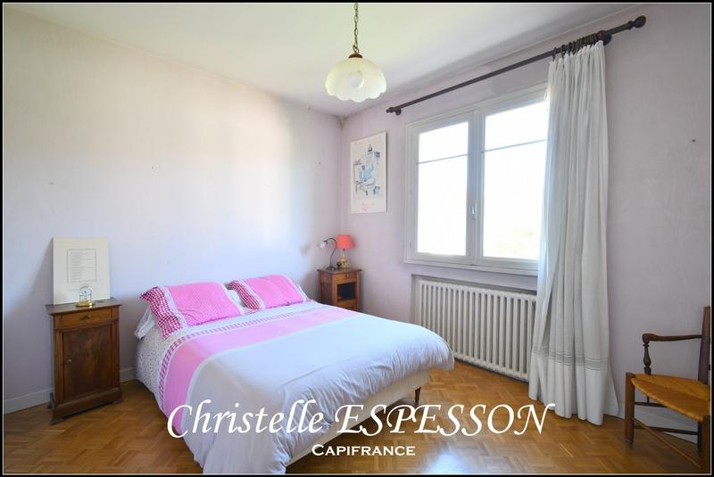 Maison - 94 m² - 5 pièces