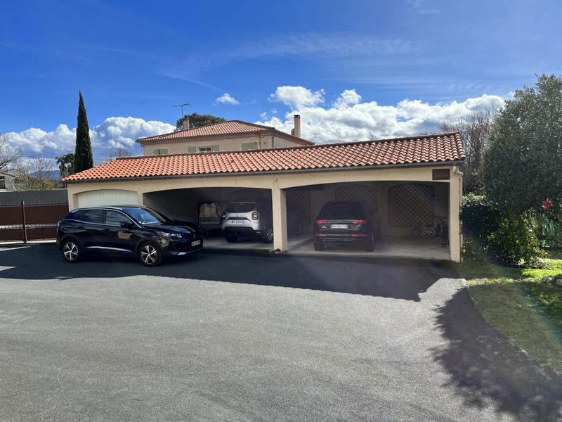 Maison - 163 m² - 7 pièces