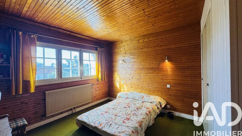 Maison - 230 m² - 8 pièces