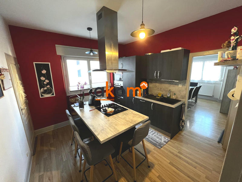 Maison - 97 m² - 6 pièces